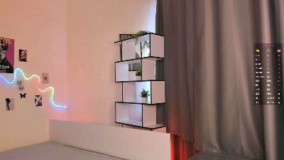 Nettle_Waltz live cam on Cam4