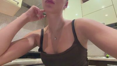 NevaMunnell live cam on Cam4