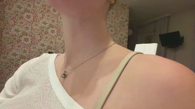 NevaMunnell live cam on Cam4