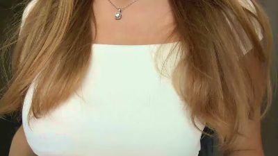 NevaMunnell live cam on Cam4