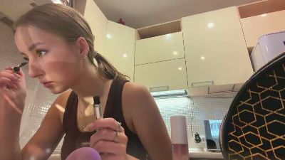 NevaMunnell live cam on Cam4