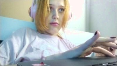 NevaZulauf live cam on Cam4