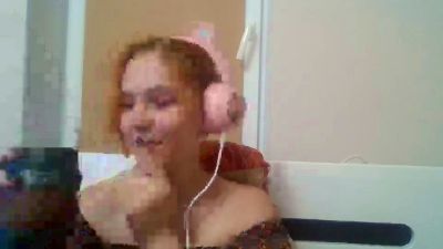 NevaZulauf live cam on Cam4