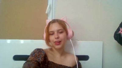NevaZulauf live cam on Cam4