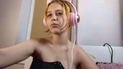 NevaZulauf live cam on Cam4