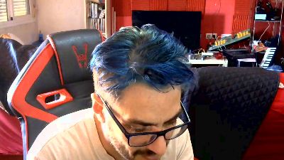 NewParejaAlm live cam on Cam4