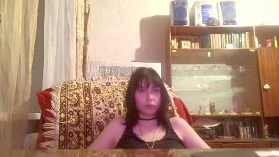 NgaRoedel live cam on Cam4