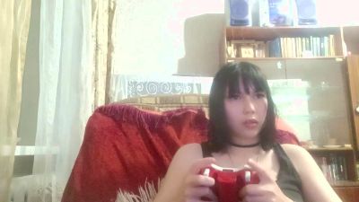 NgaRoedel live cam on Cam4
