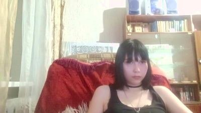 NgaRoedel live cam on Cam4