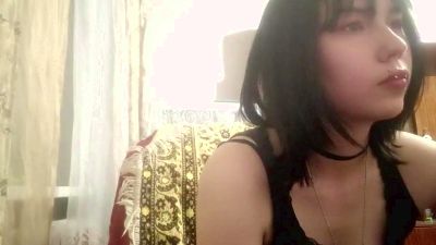 NgaRoedel live cam on Cam4