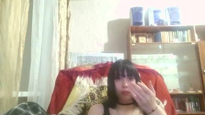 NgaRoedel live cam on Cam4