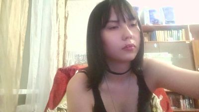 NgaRoedel live cam on Cam4