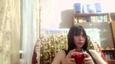 NgaRoedel live cam on Cam4