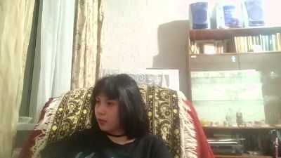 NgaRoedel live cam on Cam4