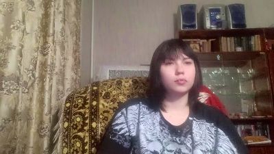 NgaRoedel live cam on Cam4