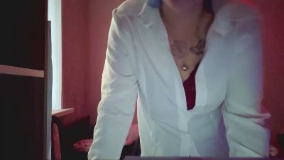 NguyetHerstad live cam on Cam4