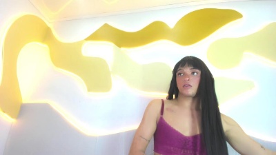 NharkaHott live cam on Cam4