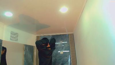 NharkaHott live cam on Cam4