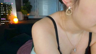 NiaVerucchi live cam on Cam4