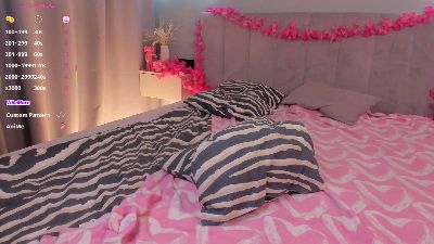 NiaVerucchi live cam on Cam4