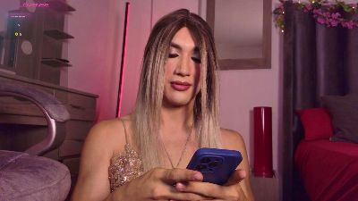 Nia_moon live cam on Cam4