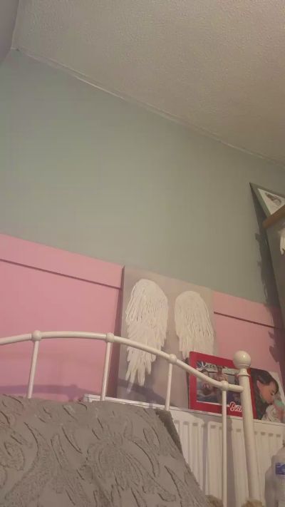NiccyCherry live cam on Cam4