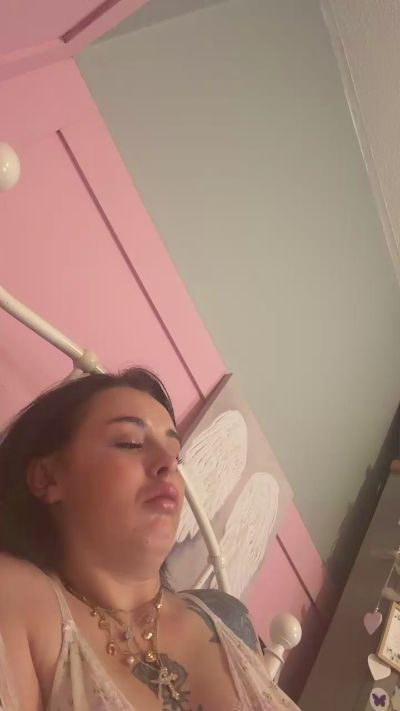 NiccyCherry live cam on Cam4