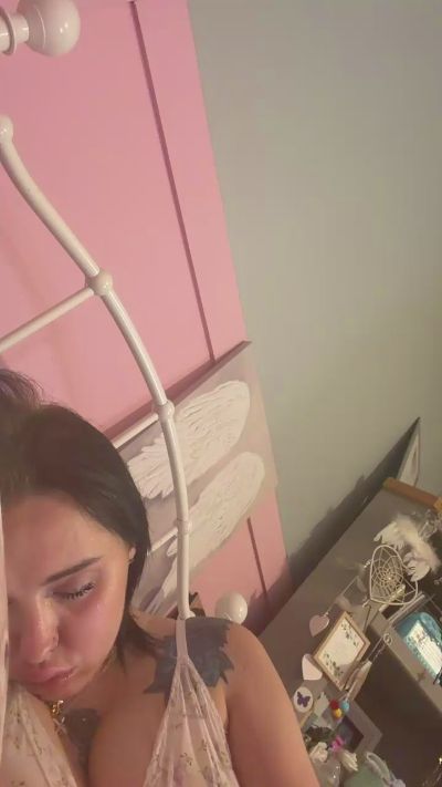 NiccyCherry live cam on Cam4