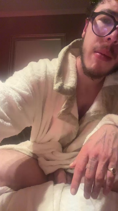 NiceBigCock live cam on Cam4