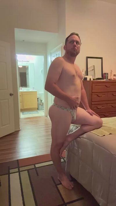 NiceCock6983 live cam on Cam4