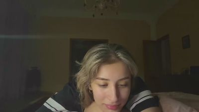 NicholeGauna live cam on Cam4