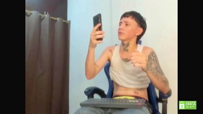NickTattooedGuy live cam on Cam4