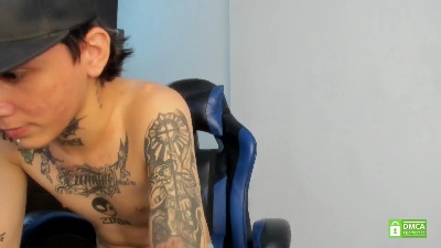 NickTattooedGuy live cam on Cam4