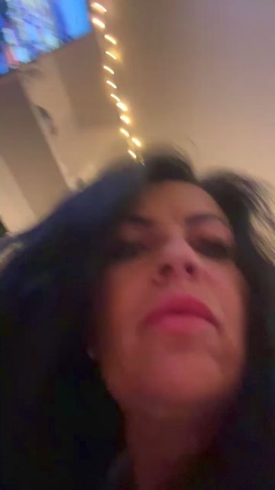 NickerlessNurse live cam on Cam4