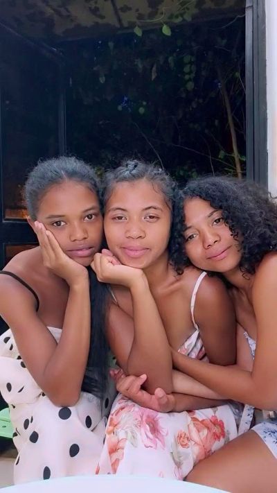 NickiFrenchy Live Cam on Cam4 and RICams