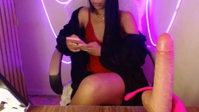 NickiMatarazzo live cam on Cam4