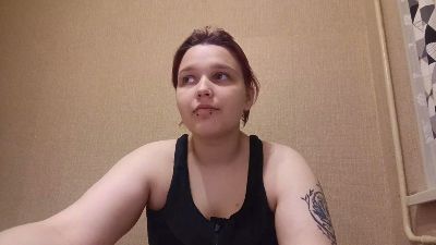 NickoleReistad live cam on Cam4