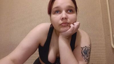 NickoleReistad live cam on Cam4