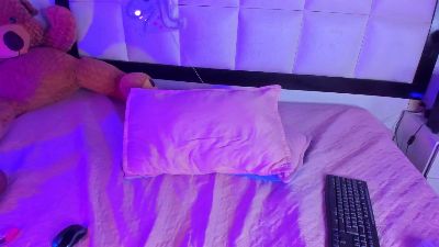 Nicky_Bonn18 live cam on Cam4