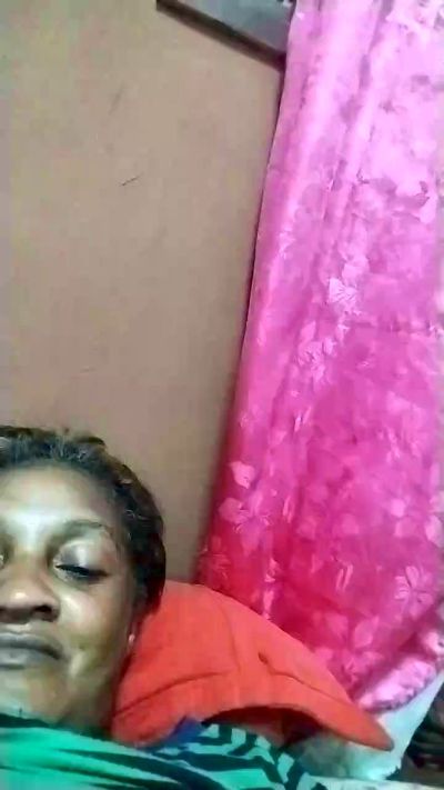 Nickyah live cam on Cam4