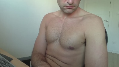 NicoBlaze live cam on Cam4