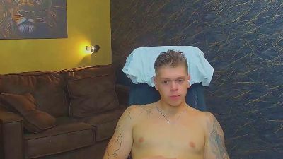 NicoTroy live cam on Cam4