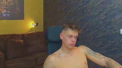 NicoTroy live cam on Cam4