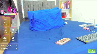Nicol_TransGirl live cam on Cam4