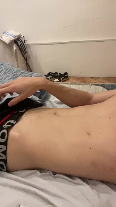 Nicolas9742 live cam on Cam4