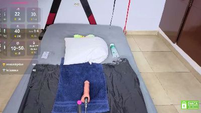 NicolasAthletic live cam on Cam4