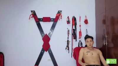 NicolasAthletic live cam on Cam4