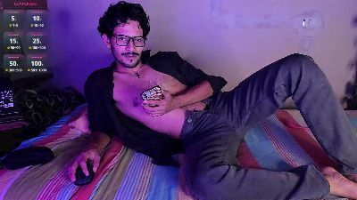 Nicolasrodrii live cam on Cam4