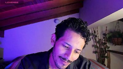 Nicolasrodrii live cam on Cam4
