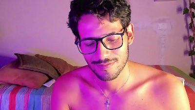 Nicolasrodrii live cam on Cam4